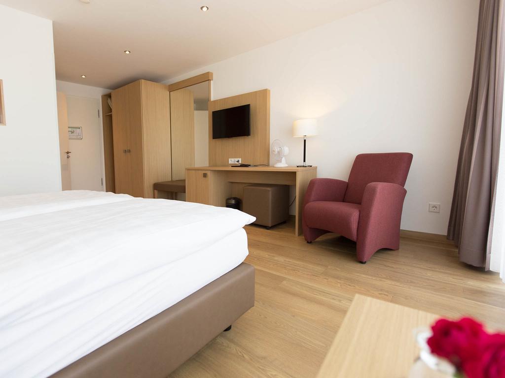 Hotel Seepark Garni อูเบอร์ลิงเงน ภายนอก รูปภาพ