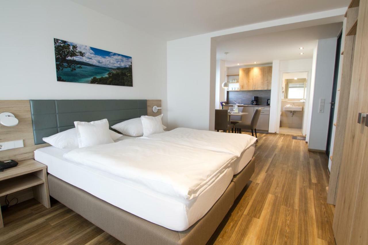 Hotel Seepark Garni อูเบอร์ลิงเงน ภายนอก รูปภาพ