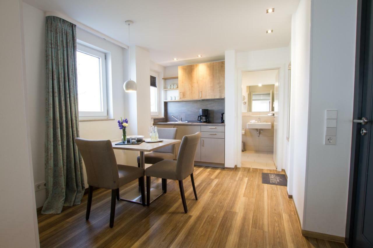 Hotel Seepark Garni อูเบอร์ลิงเงน ภายนอก รูปภาพ