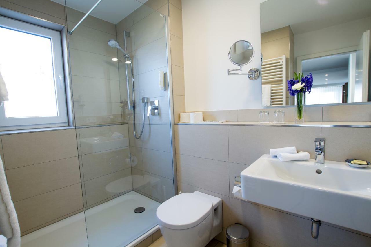 Hotel Seepark Garni อูเบอร์ลิงเงน ภายนอก รูปภาพ