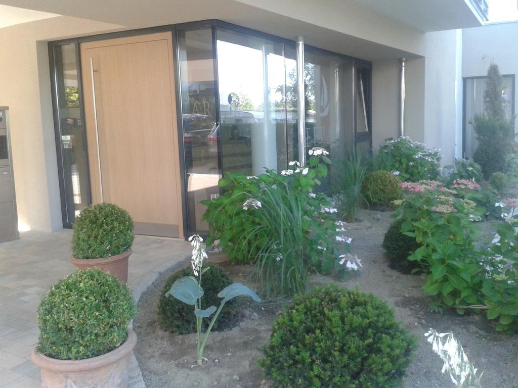 Hotel Seepark Garni อูเบอร์ลิงเงน ภายนอก รูปภาพ
